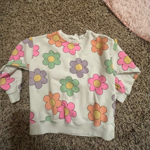 Zara flower pullover - Picture 1 of 3